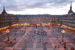 Great Apartment facing Plaza Mayor in Madrid